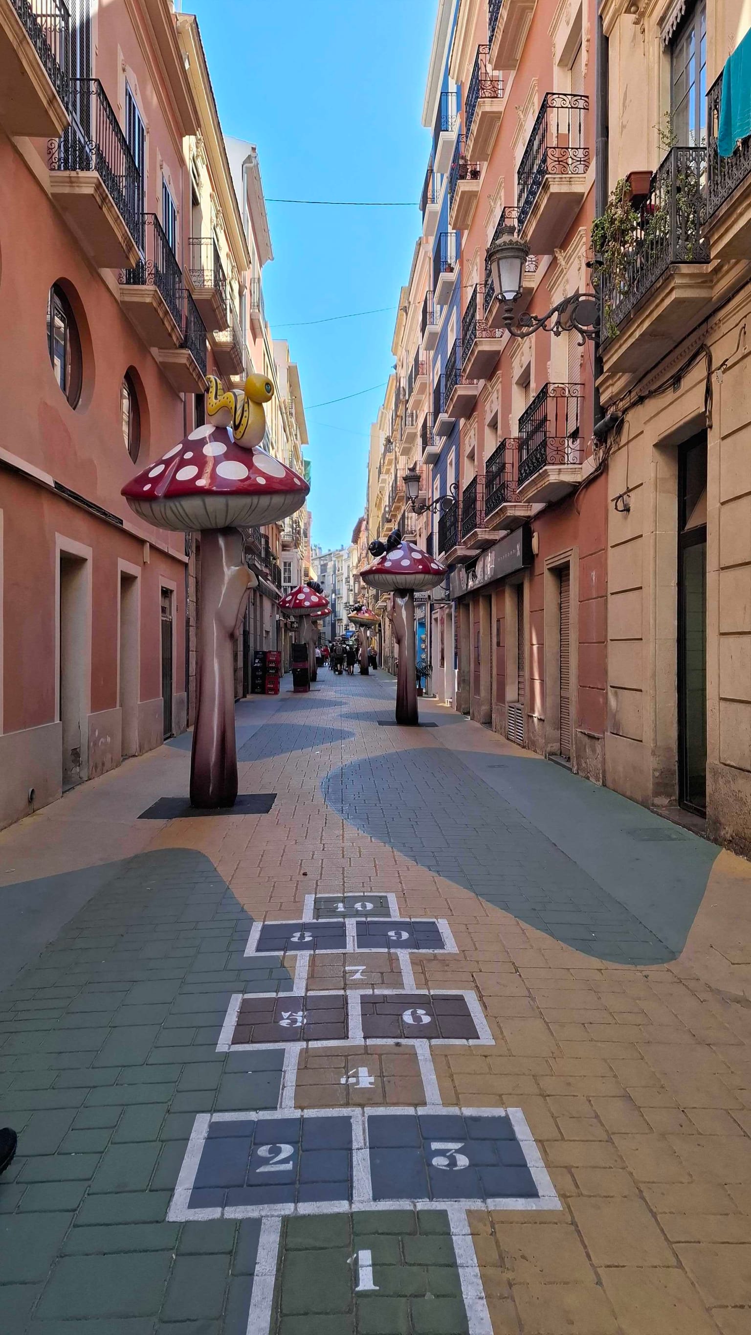 Alicante so Sárou